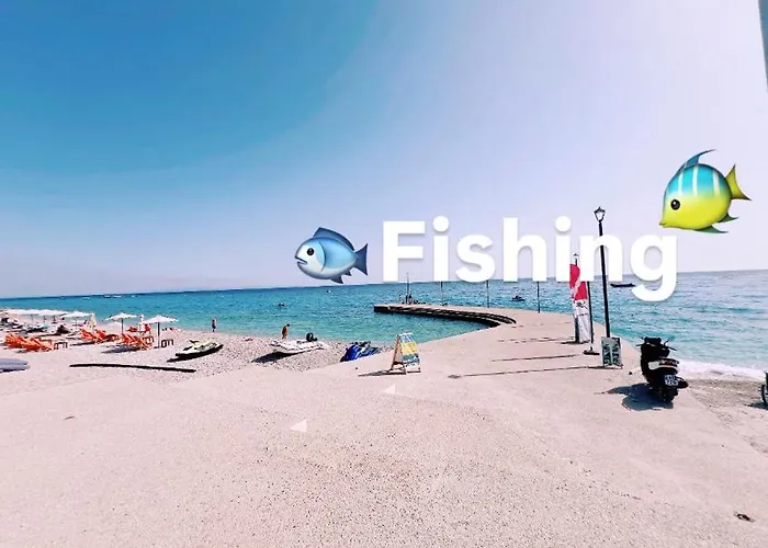 Leas Santorini, Hébergement de vacances *