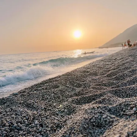 Leas Santorini, Дом отдыха *