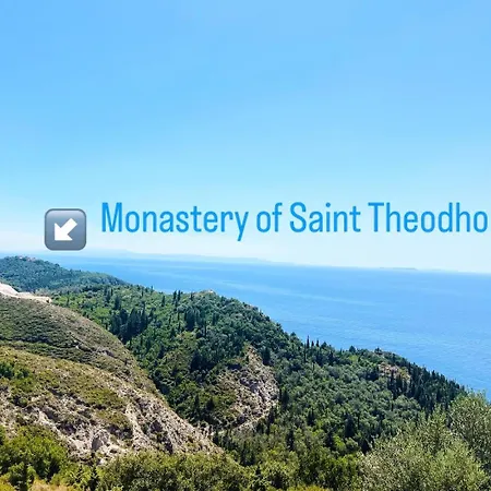 Leas Santorini, Vakantiehuis *